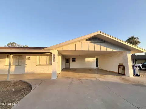 5527 W Morten Ave, Glendale, AZ 85301