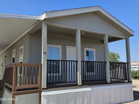 8421 E Apache Trl #18, Mesa, AZ 85207