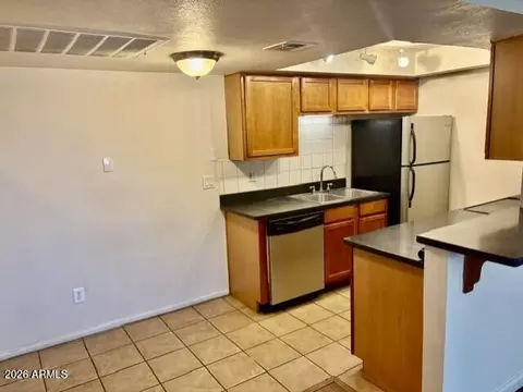 1336 E Mountain View Rd E #101, Phoenix, AZ 85020 photo 4