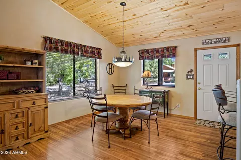 Dining - 2335 Buffalo Loop N, Overgaard, AZ 85933 photo 1 of 1