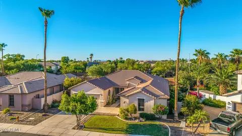 View/Area - 1748 E Iris Dr, Chandler, AZ 85286 photo 2 of 12