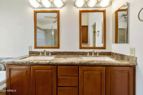 Bath - 6031 E Scafell Cir, Mesa, AZ 85215 photo 4 of 4