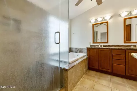 Bath - 6031 E Scafell Cir, Mesa, AZ 85215 photo 2 of 4