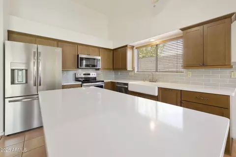 Kitchen - 6031 E Scafell Cir, Mesa, AZ 85215 photo 4 of 5