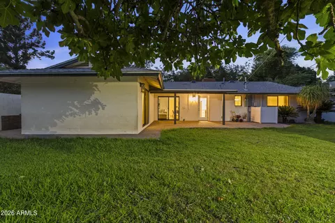 Exterior - 115 Encanto Dr, Tempe, AZ 85281 photo 14 of 16
