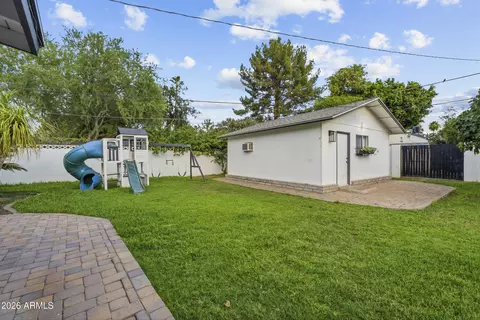 Exterior - 115 Encanto Dr, Tempe, AZ 85281 photo 10 of 16