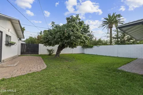 Exterior - 115 Encanto Dr, Tempe, AZ 85281 photo 9 of 16