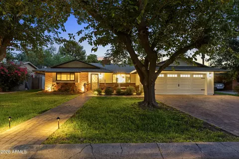 115 Encanto Dr, Tempe, AZ 85281