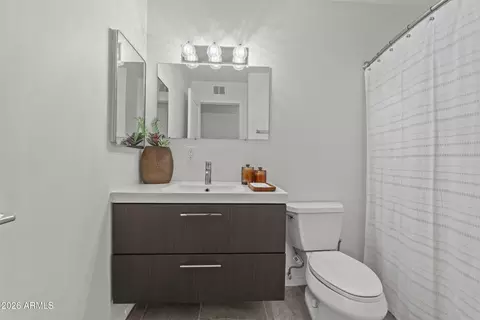 Bath - 115 Encanto Dr, Tempe, AZ 85281 photo 6 of 7