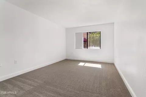 Bedroom - 3033 E Devonshire Ave #1016, Phoenix, AZ 85016 photo 1 of 3