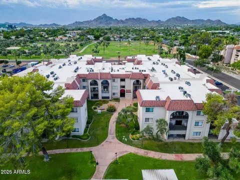 View/Area - 3033 E Devonshire Ave #1016, Phoenix, AZ 85016 photo 10 of 10