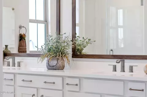 Bath - 3537 E Roland St, Mesa, AZ 85213 photo 5 of 5