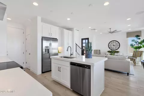 Kitchen - 3537 E Roland St, Mesa, AZ 85213 photo 3 of 6
