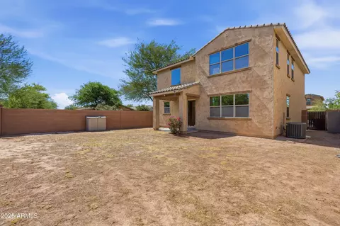 Exterior - 119 E Chelsea Ln, Gilbert, AZ 85295 photo 3 of 5