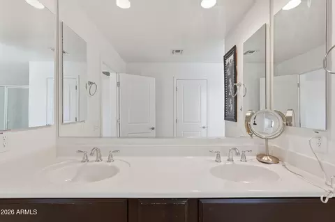 Bath - 119 E Chelsea Ln, Gilbert, AZ 85295 photo 1 of 3
