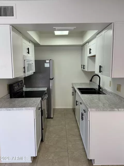 286 W Palomino Dr #51, Chandler, AZ 85225
