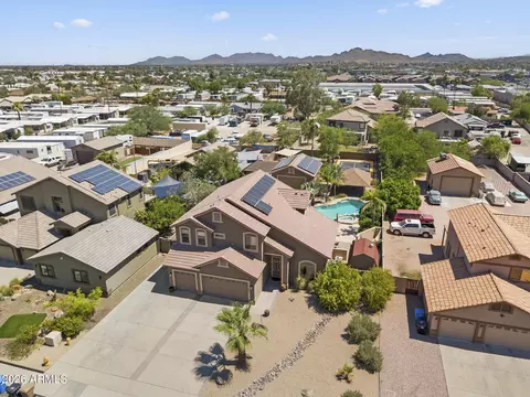 View/Area - 2437 E Grovers Ave, Phoenix, AZ 85032 photo 3 of 15