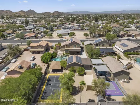 View/Area - 2437 E Grovers Ave, Phoenix, AZ 85032 photo 7 of 15