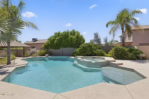 Exterior - 2437 E Grovers Ave, Phoenix, AZ 85032 photo 15 of 33