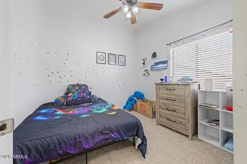 Bedroom - 2115 E Cielo Grande Ave, Phoenix, AZ 85024 photo 8 of 9