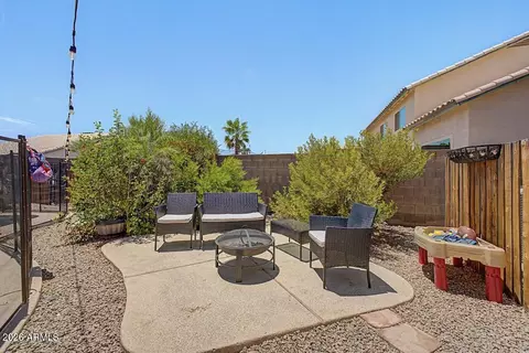 Exterior - 2115 E Cielo Grande Ave, Phoenix, AZ 85024 photo 7 of 9