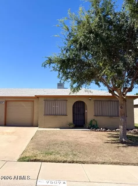 9509 W North Ln #A, Peoria, AZ 85345