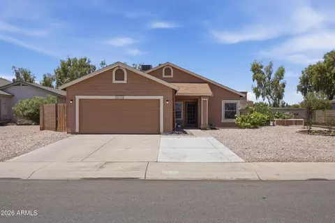 2910 N Villas Ln, Chandler, AZ 85224