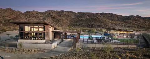 View/Area - 917 E Buist Ave, Phoenix, AZ 85042 photo 4 of 8