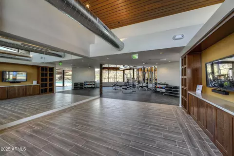 View/Area - 917 E Buist Ave, Phoenix, AZ 85042 photo 5 of 8