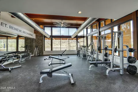 View/Area - 917 E Buist Ave, Phoenix, AZ 85042 photo 1 of 8