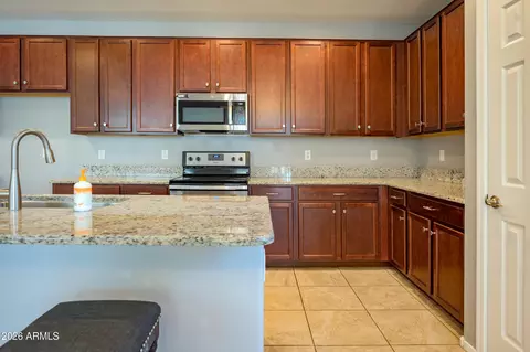 Kitchen - 952 S Olympic Dr, Gilbert, AZ 85296 photo 3 of 3