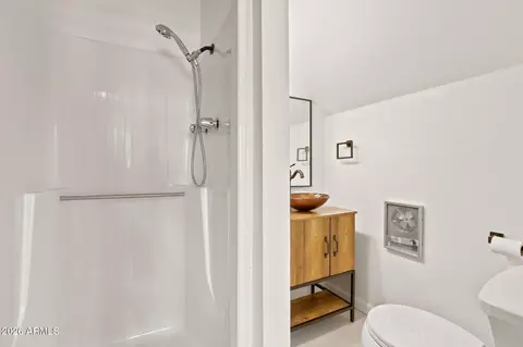 Bath - 517 E Timber Dr, Payson, AZ 85541 photo 1 of 2