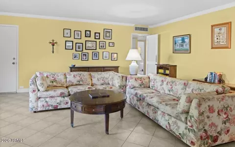Living - 4721 E Rancho Dr, Phoenix, AZ 85018 photo 2 of 4