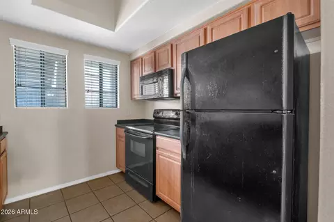 Kitchen - 3434 E Baseline Rd #166, Phoenix, AZ 85042 photo 2 of 3