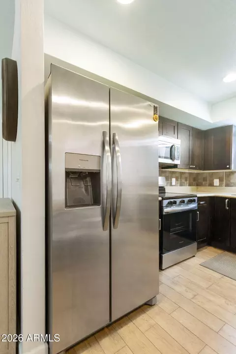 Kitchen - 9523 E Dallas St, Mesa, AZ 85207 photo 3 of 4