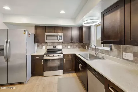Kitchen - 9523 E Dallas St, Mesa, AZ 85207 photo 1 of 4