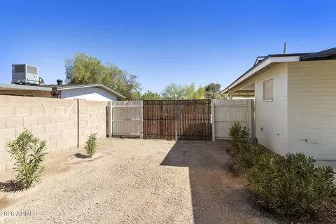 Exterior - 9523 E Dallas St, Mesa, AZ 85207 photo 8 of 10