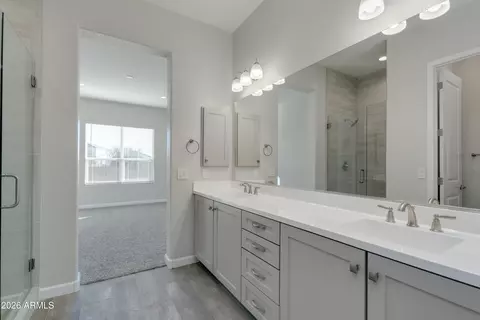 Bath - 25111 N 27th Way, Phoenix, AZ 85024 photo 1 of 2