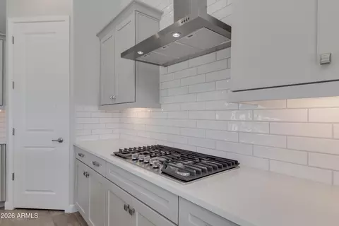 Kitchen - 25111 N 27th Way, Phoenix, AZ 85024 photo 2 of 3