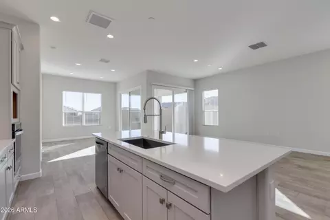 Kitchen - 25111 N 27th Way, Phoenix, AZ 85024 photo 3 of 3