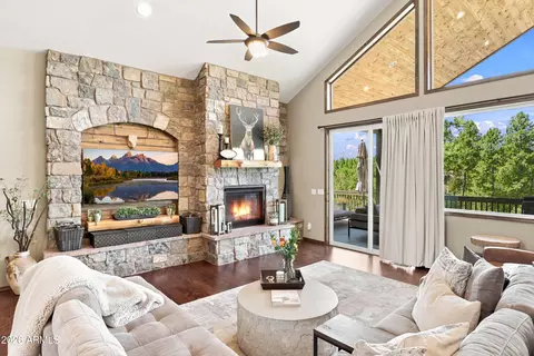 Living - 2405 E Scarlet Bugler Cir, Payson, AZ 85541 photo 1 of 1