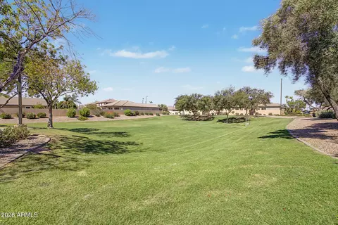Exterior - 6992 S View Ln, Gilbert, AZ 85298 photo 16 of 19