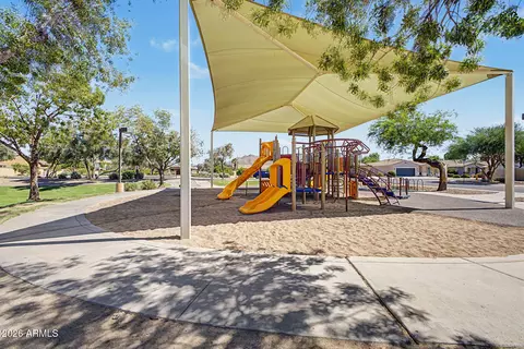 View/Area - 6992 S View Ln, Gilbert, AZ 85298 photo 2 of 7
