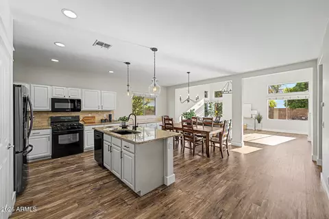Kitchen - 6992 S View Ln, Gilbert, AZ 85298 photo 2 of 3