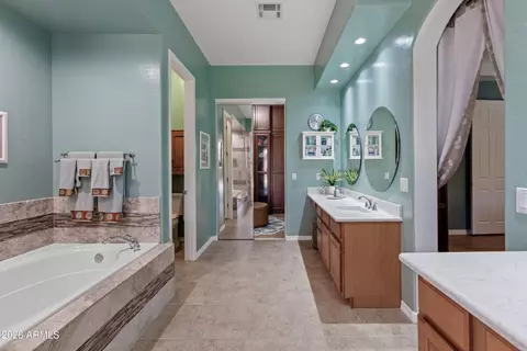 Bath - 6940 E Grandview St, Mesa, AZ 85207 photo 5 of 6