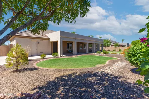 Exterior - 6940 E Grandview St, Mesa, AZ 85207 photo 8 of 22
