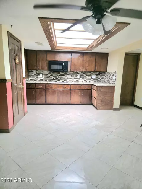 9337 W San Miguel Ave, Glendale, AZ 85305