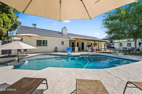 Exterior - 1743 Evergreen St, Mesa, AZ 85203 photo 8 of 12