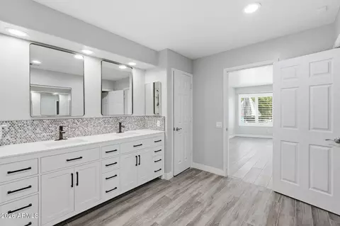 Bath - 2744 E Brookwood Ct, Phoenix, AZ 85048 photo 1 of 6