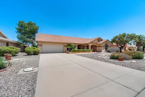 13720 W Aleppo Dr, Sun City West, AZ 85375